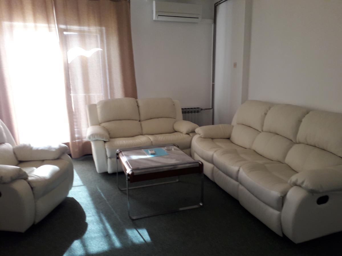 Apartments And Rooms Haludovo - Ribarsko Selo Malinska Luaran gambar