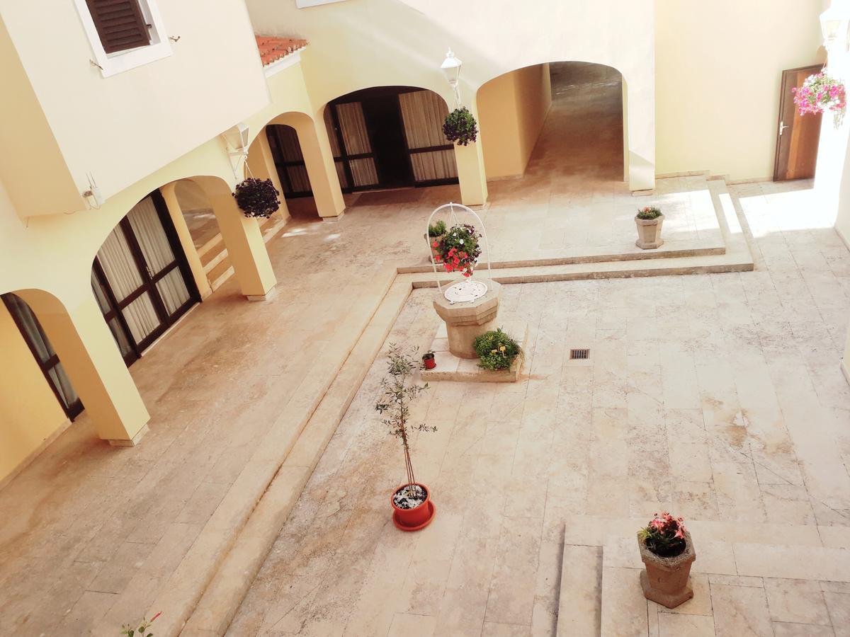 Apartments And Rooms Haludovo - Ribarsko Selo Malinska Luaran gambar